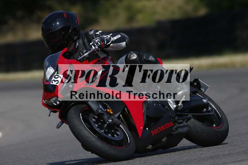 Archiv-2023/28 05.06.2023 Moto Club Anneau du Rhin/blanc-novice/39